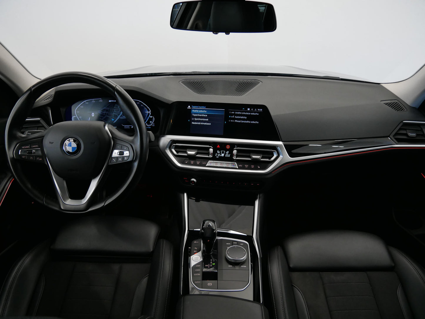 BMW Řada 3 330e 215 kW xDrive Touring