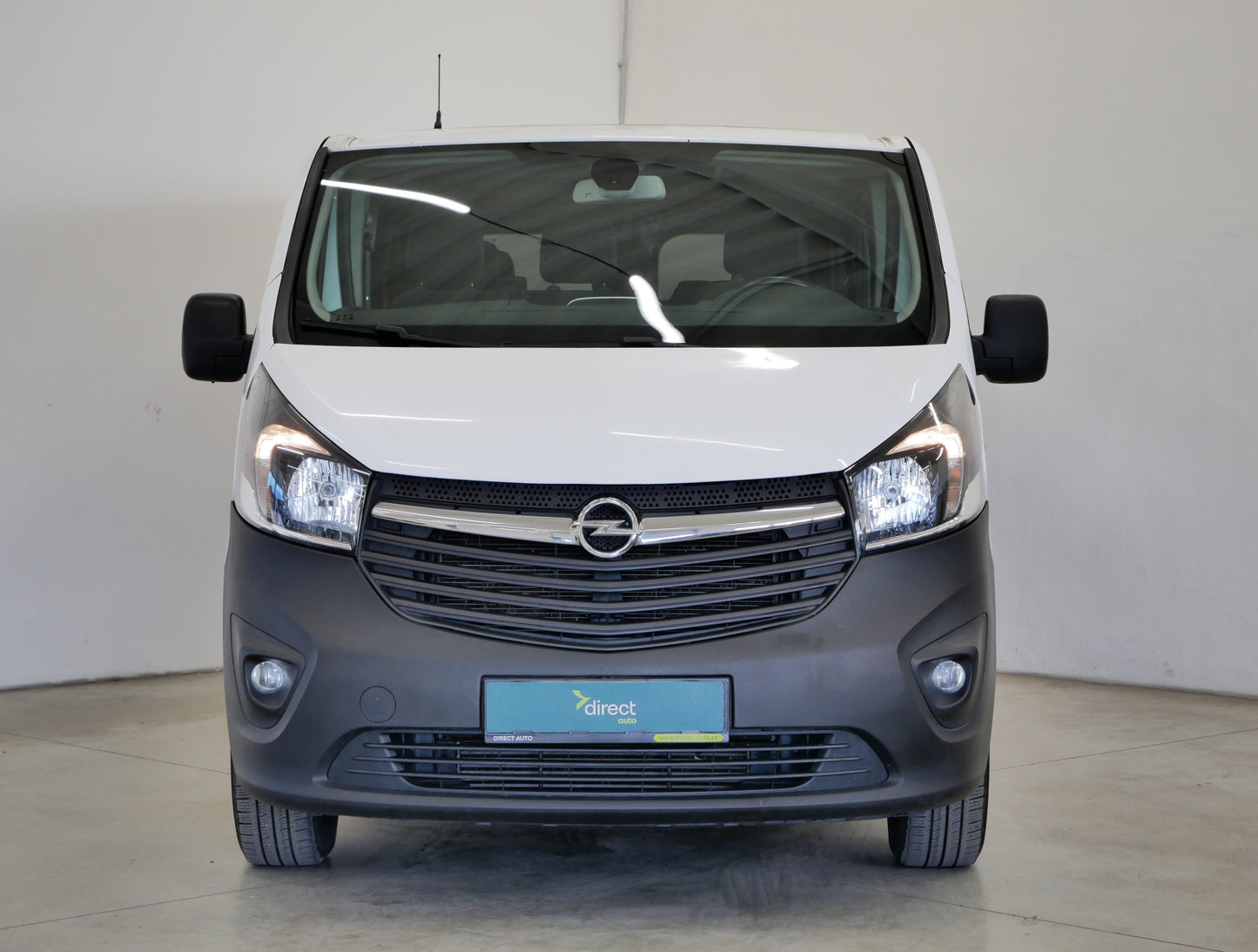 Opel Vivaro 1.6CDTi 85kW 9 míst L2H1