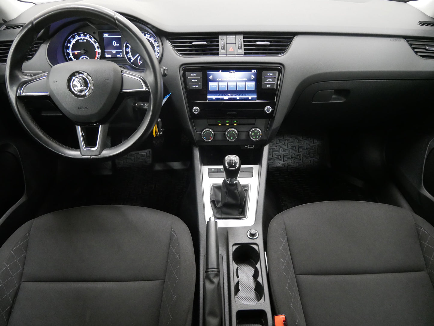 ŠKODA Octavia 1.6 TDI 85 kW Active