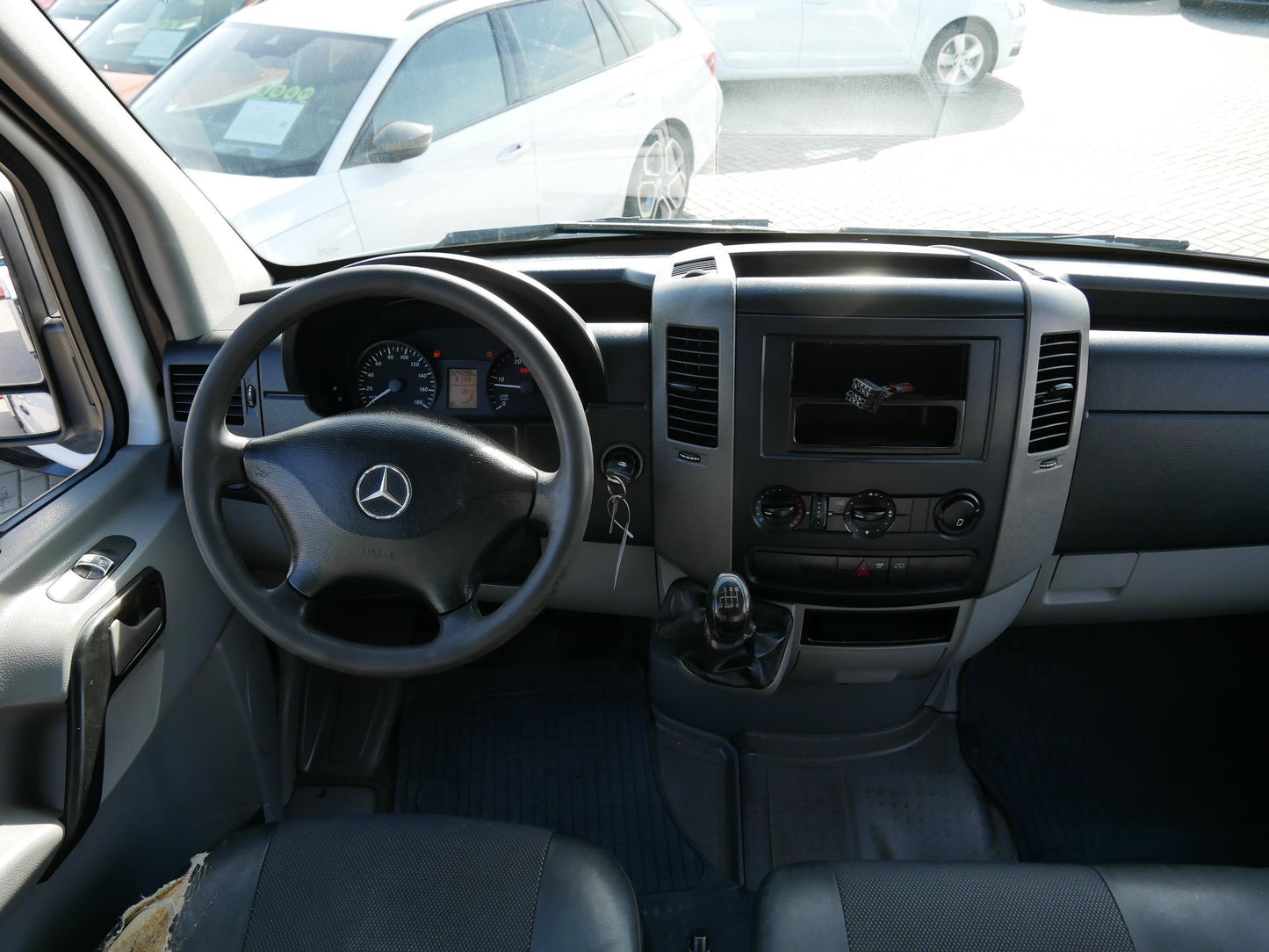 Mercedes-Benz Sprinter 210 CDI 70 kW DOKA