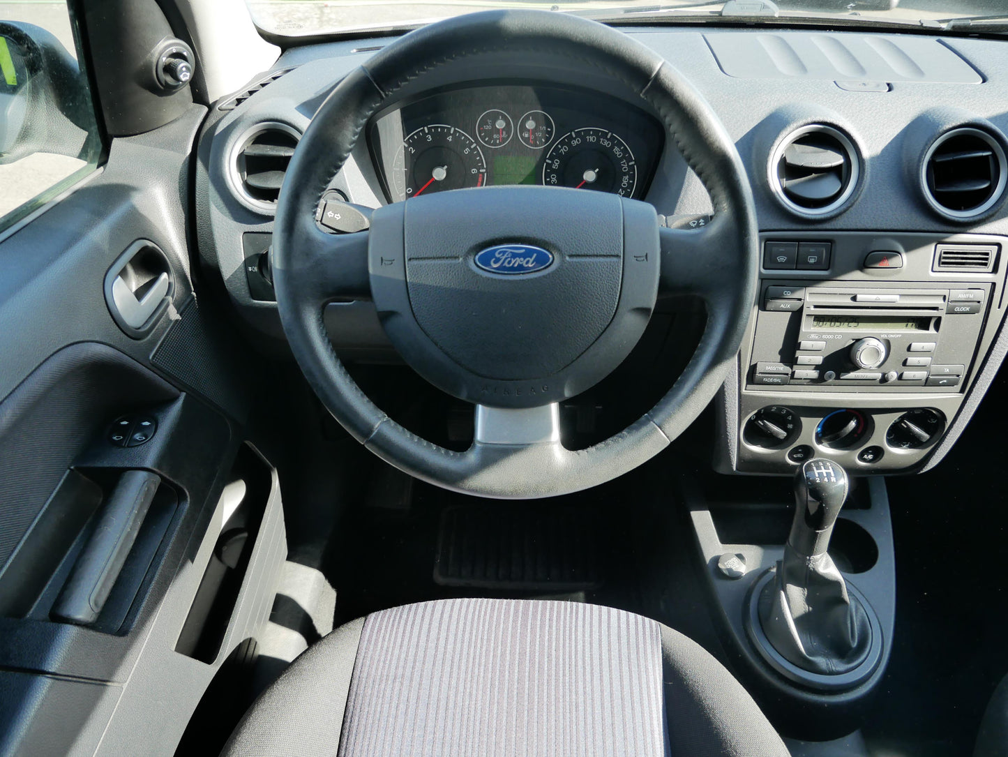 Ford Fusion 1.4i 59 kW