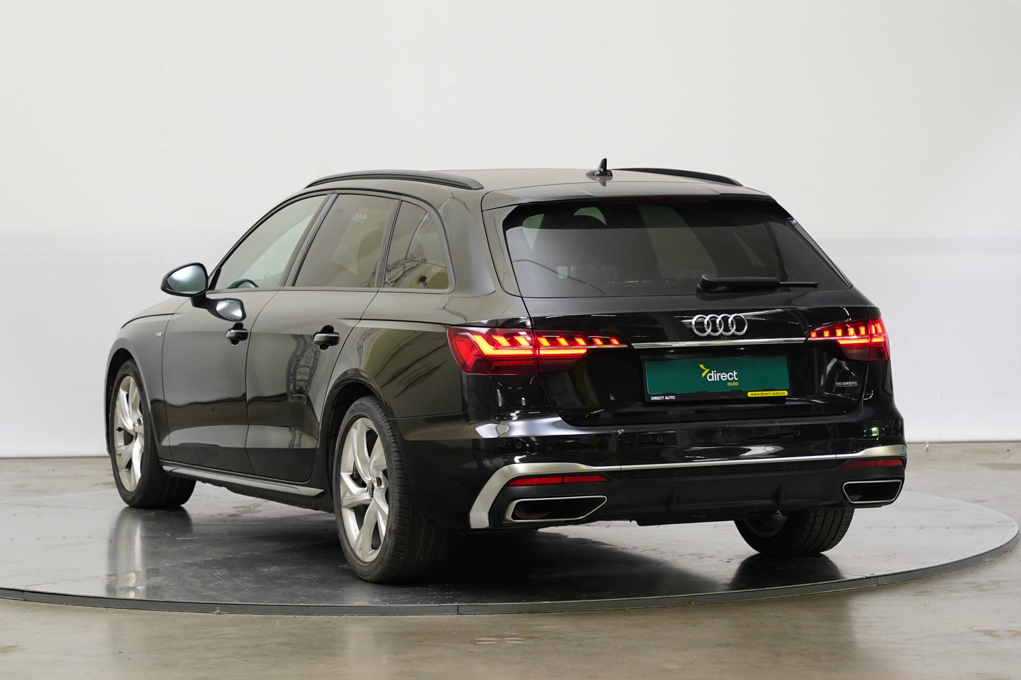 Audi A4 45 TFSI  195 kW quattro S line