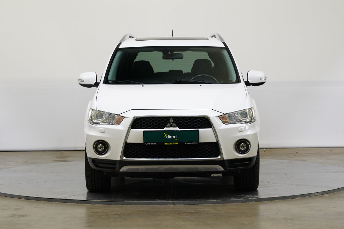 Mitsubishi Outlander 2.2 DI-D 115 kW 4x4 – foto 4