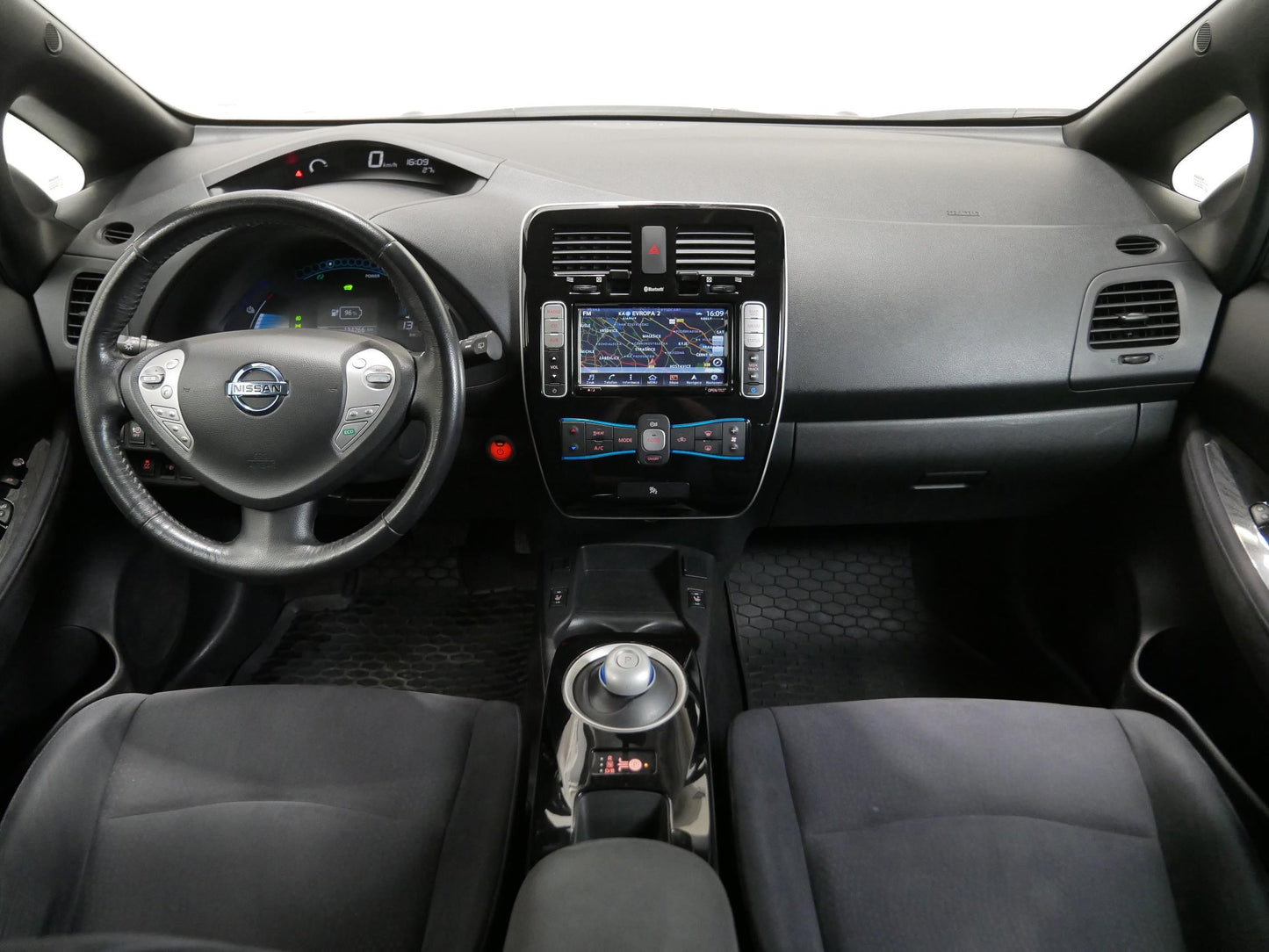 Nissan LEAF 80 kW Acenta 30 KWH