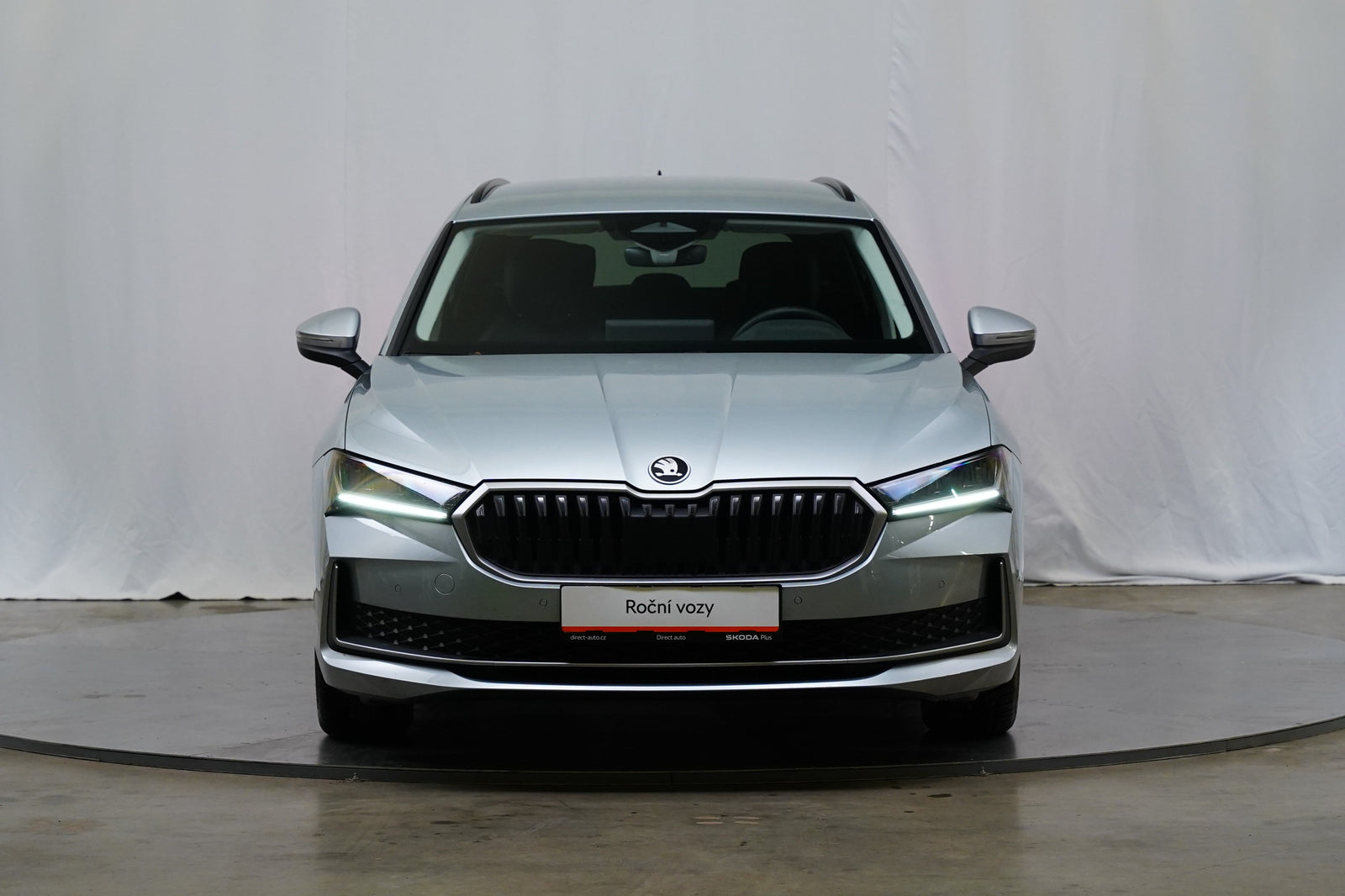 Škoda Superb 2.0 TDI 110 kW Selection – foto 4