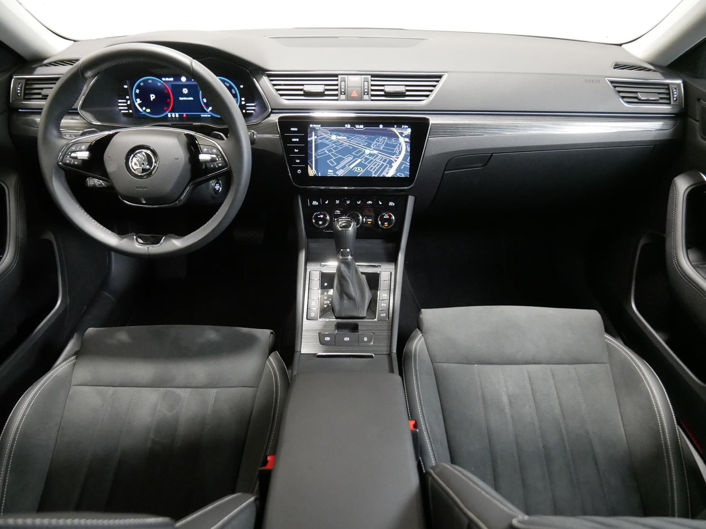 Škoda Superb 2.0 TDI 110 kW Style Plus