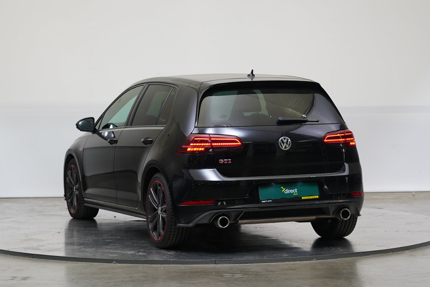 Volkswagen Golf 2.0 TSI 180 kW GTI Performance