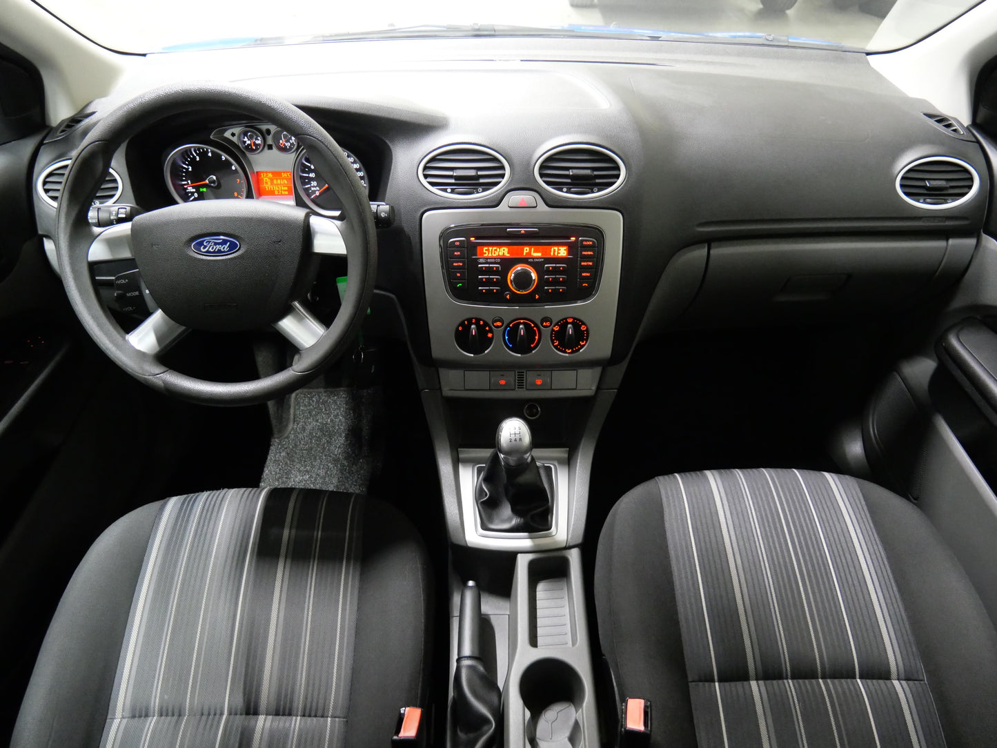 Ford Focus 1.6 Duratec 74 kW Trend