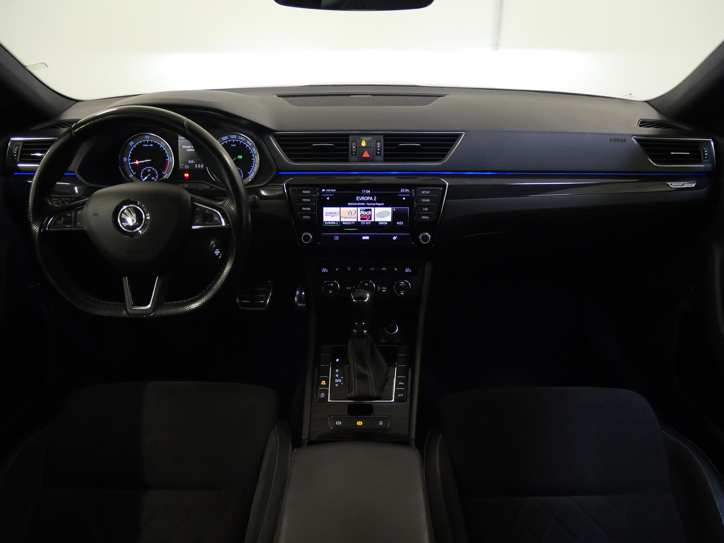 Škoda Superb 2.0 TDI 110 kW Sportline