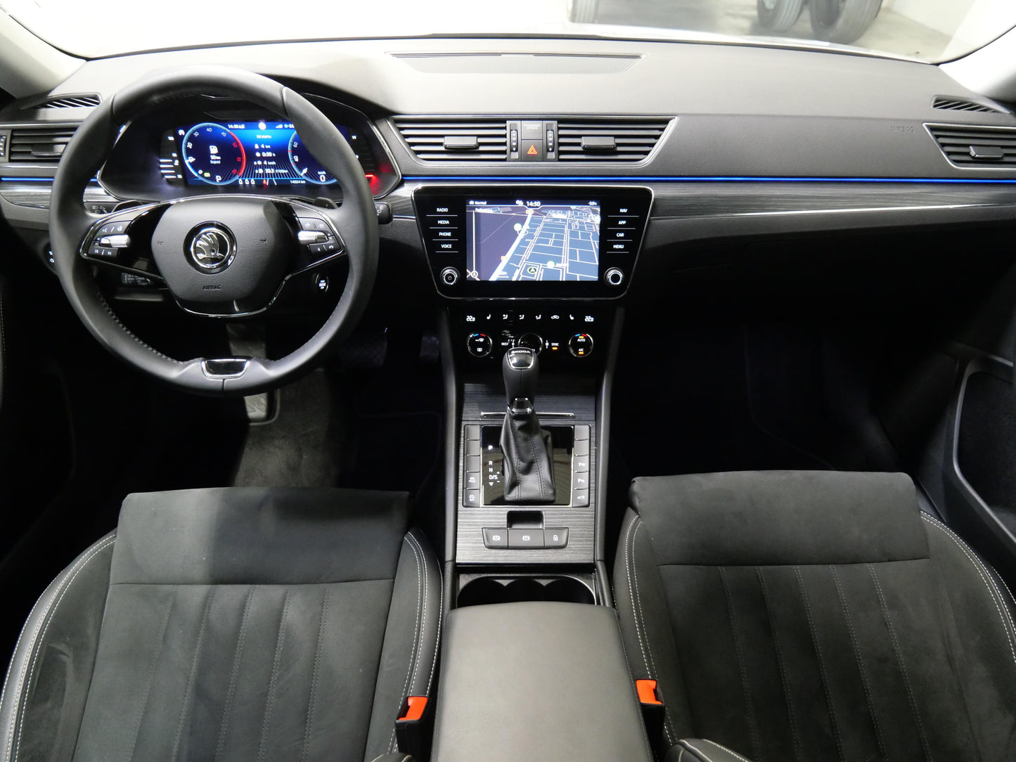 Škoda Superb 2.0 TDI 110 kW Style Plus