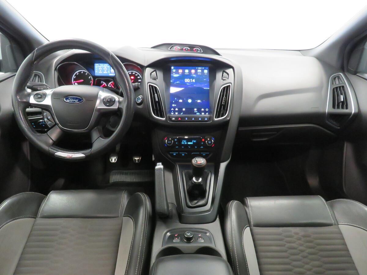 Ford Focus 2.0 EcoBoost 184 kW ST
