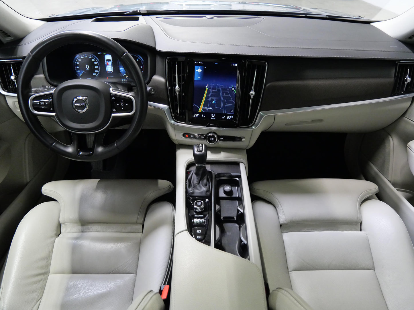 Volvo V90 2.0 D5 173 kW Cross Country