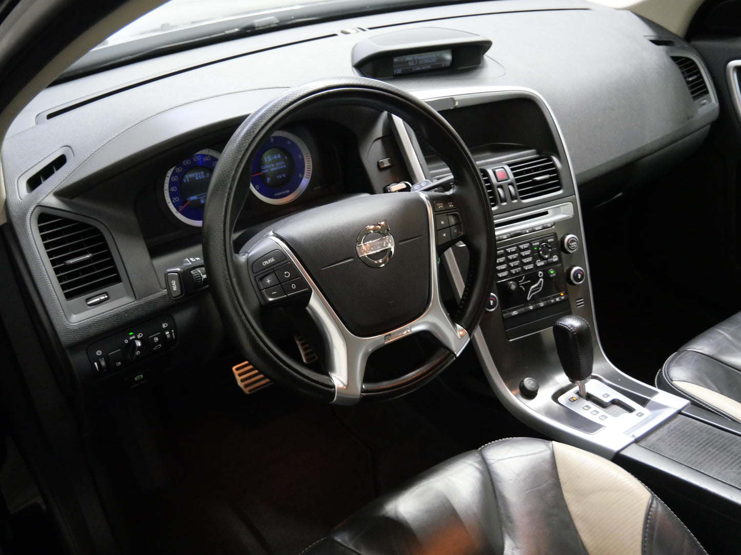 Volvo XC60 D3 120 kW AUT R-Design