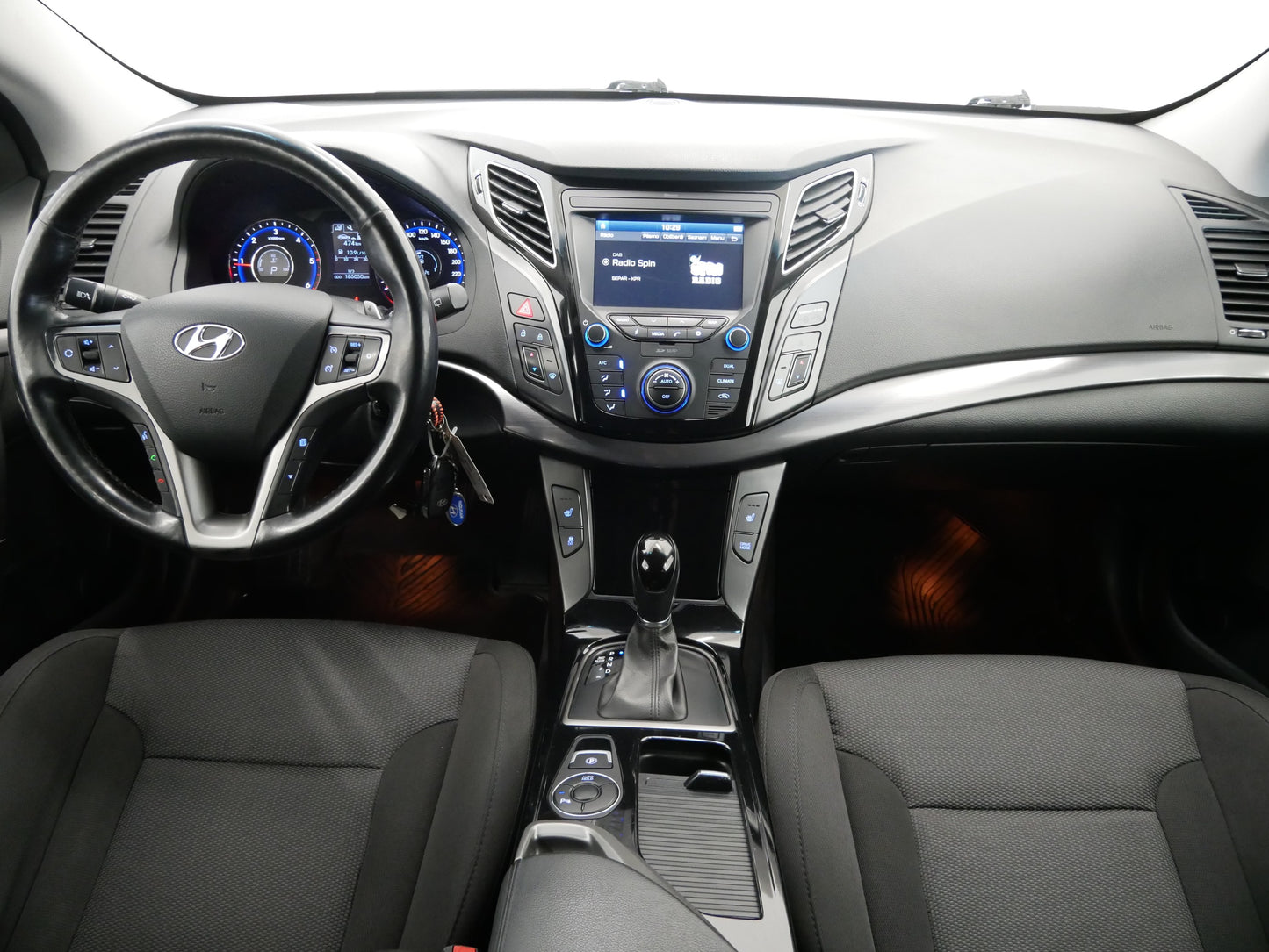 Hyundai i40 1.7 CRDI 104 kW Experience