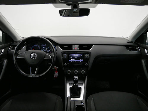 Škoda Octavia 1.6 TDI 85 kW Ambition Plus – foto 5