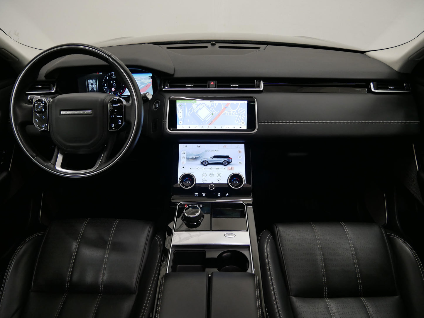 Land Rover Range Rover Velar D300 221 kW AWD SE