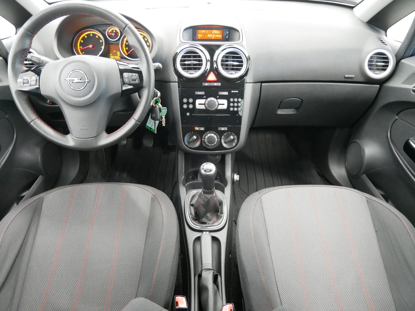 Opel Corsa 1.2 16V 63 kW