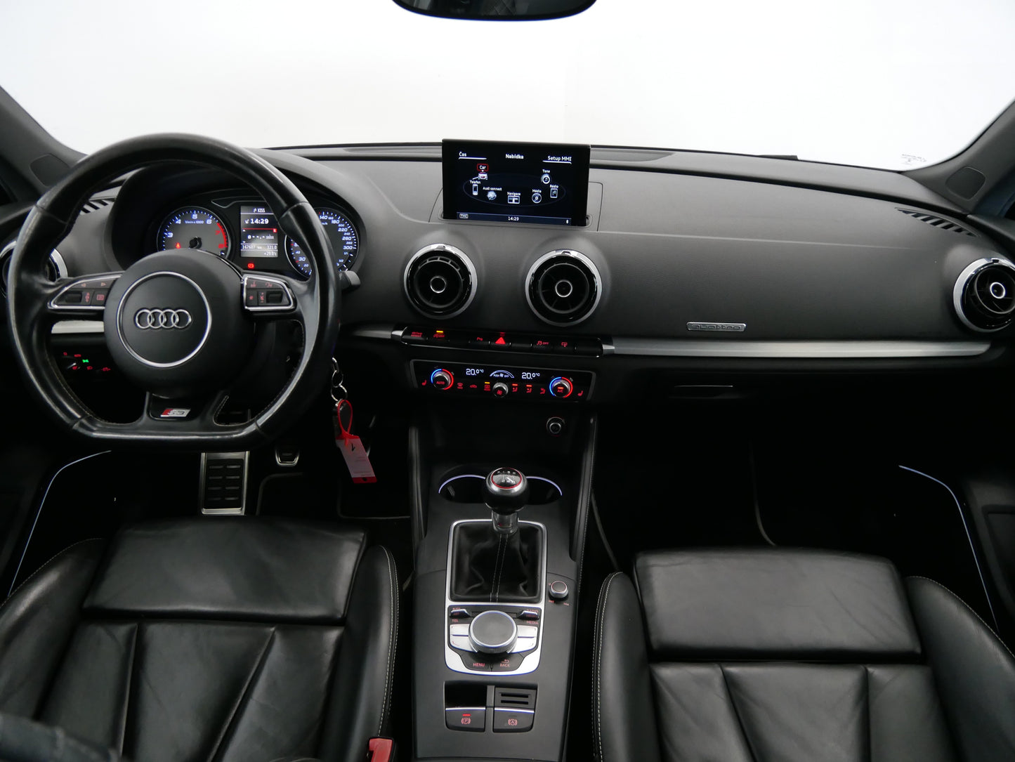Audi S3 2.0TFSi 221kW Quattro