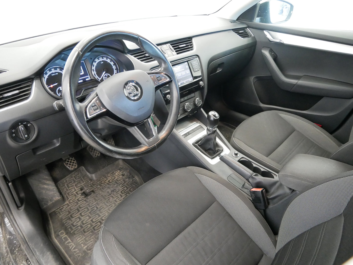 Škoda Octavia 1.6 TDI 85kW Ambition