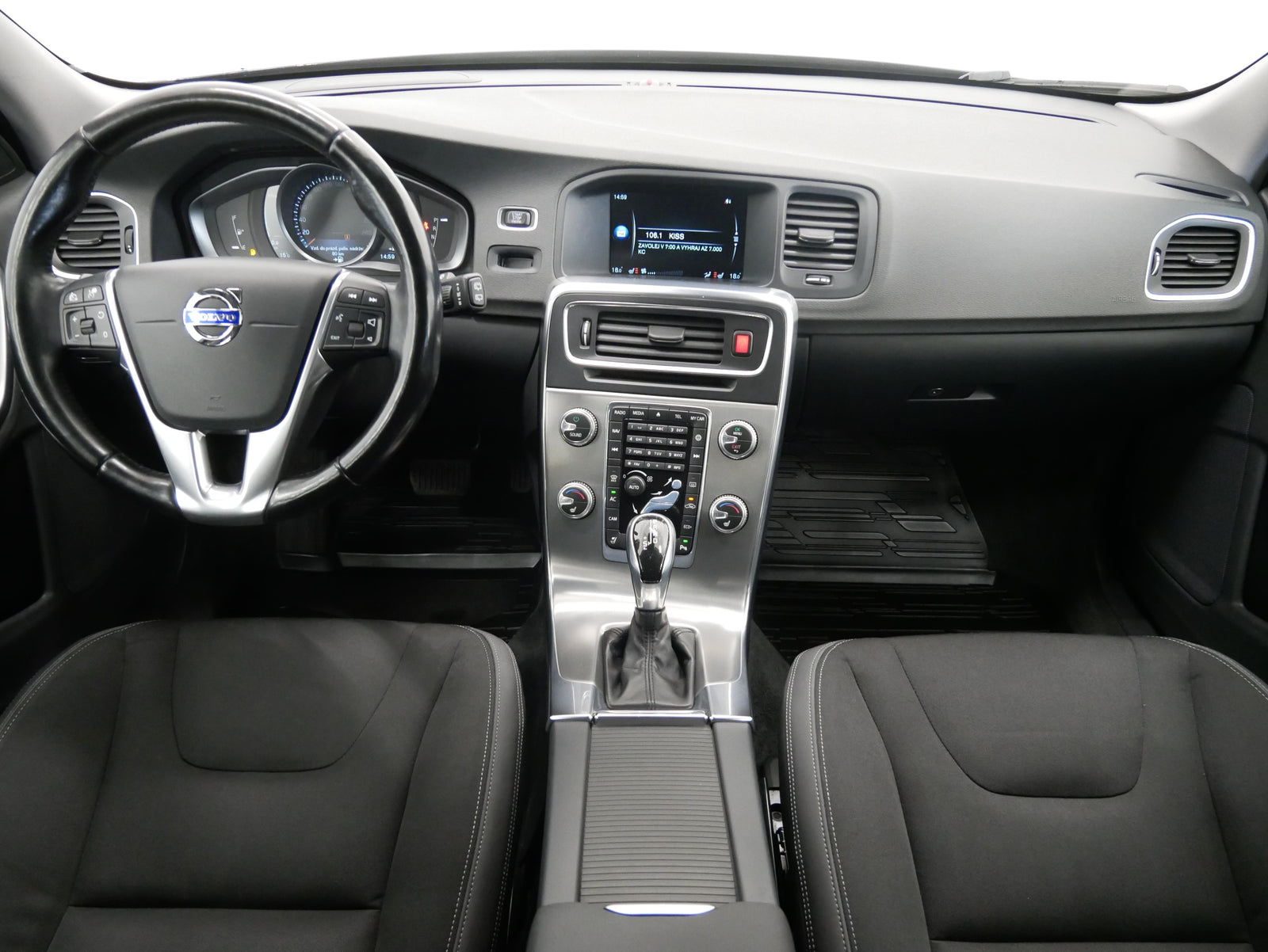Volvo V60 D4 133kW Momentum – foto 5