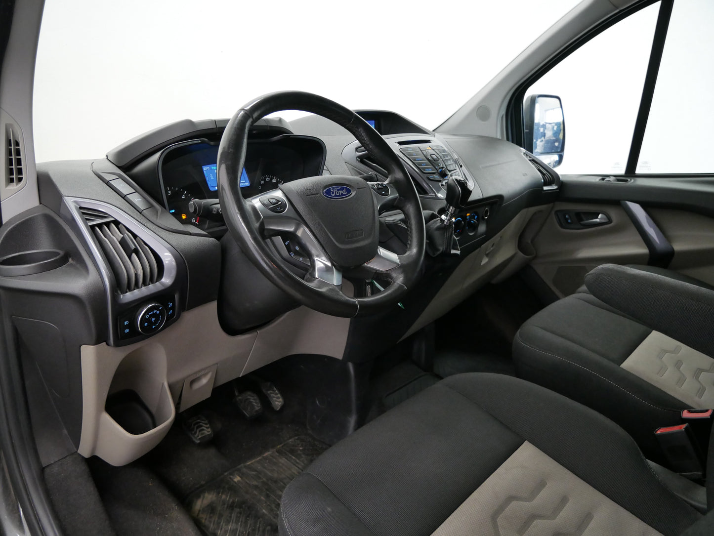 Ford Tourneo Custom 2.0 TDCi 125 kW
