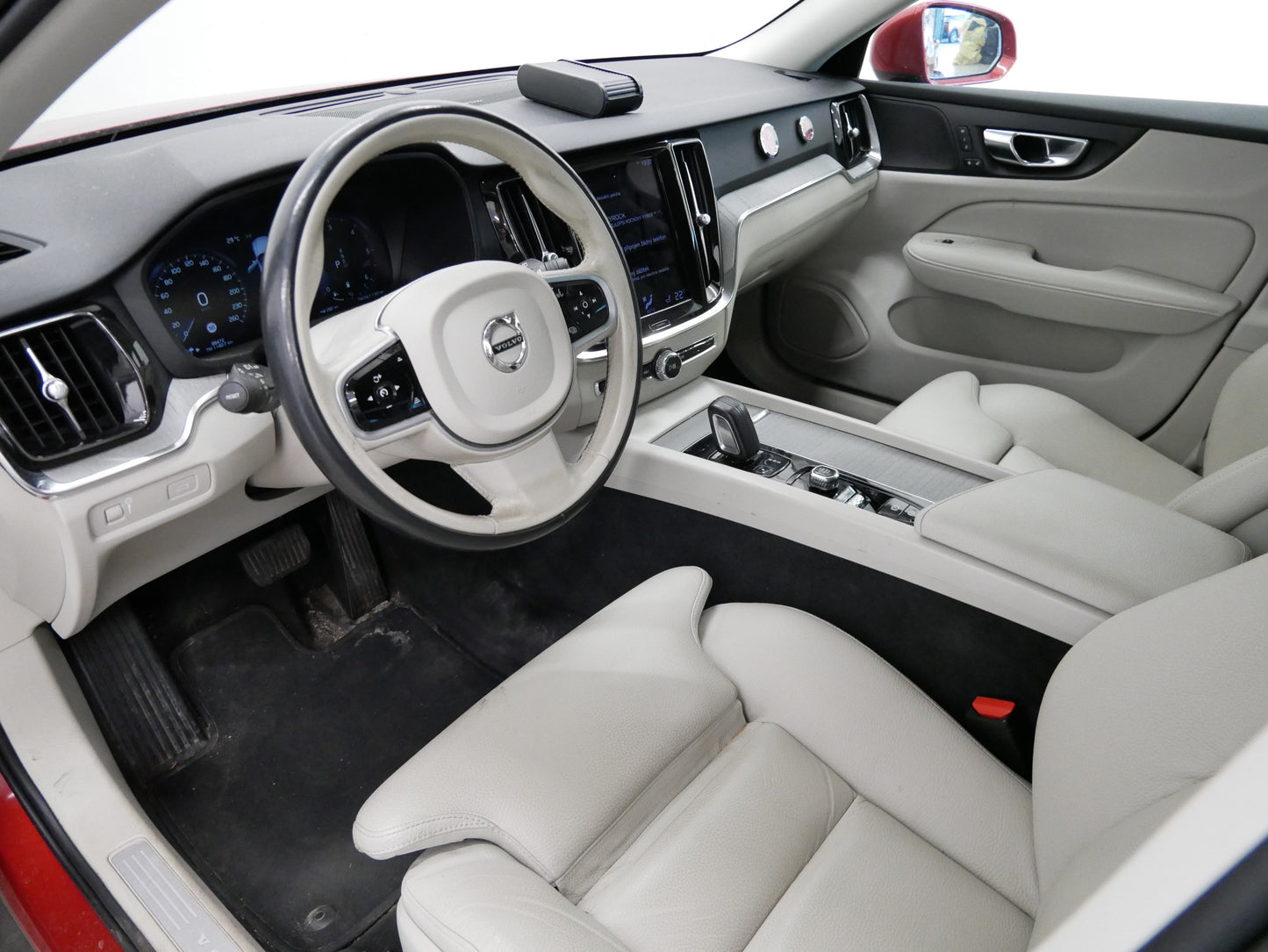 Volvo V60 2.0 B4 145 kW Cross Country