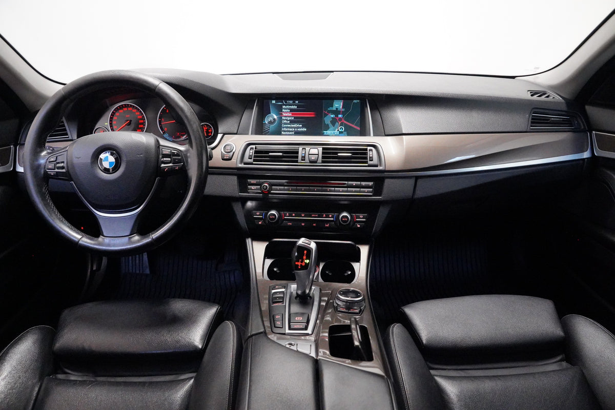 BMW Řada 5 530d 190 kW xDrive – foto 5