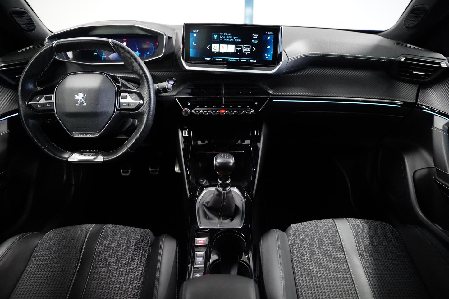 Peugeot 2008 1.2 PureTech 96 kW GT