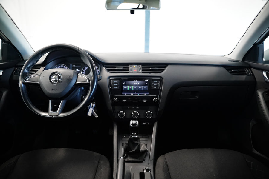 Škoda Octavia 1.6 TDI 85kW – foto 5
