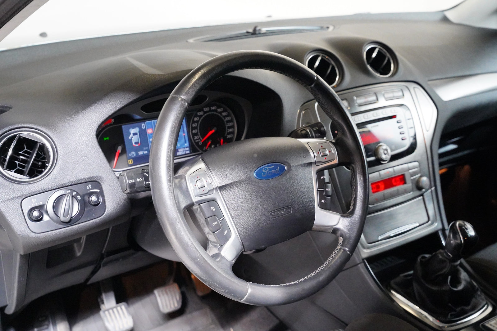 Ford Mondeo 2.0 Duratec 107 kW Serie 60 – foto 5