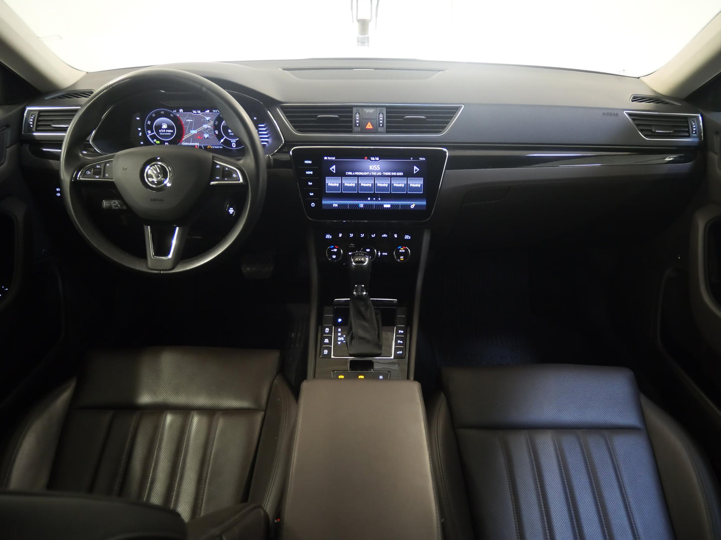 Škoda Superb 2.0 TDI 140 kW L&K