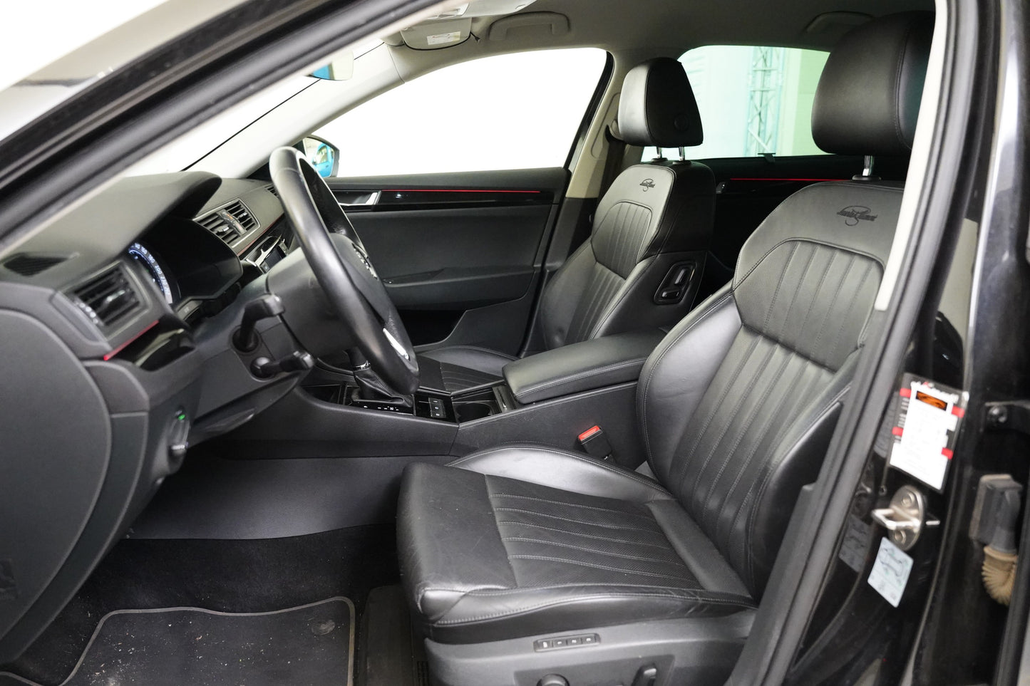 Škoda Superb 2.0 TDI 140 kW DSG 4x4 L&K