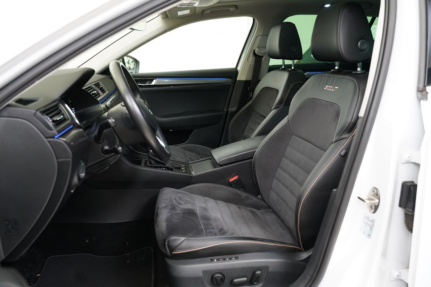 Škoda Superb 2.0 TSI 200 kW Scout