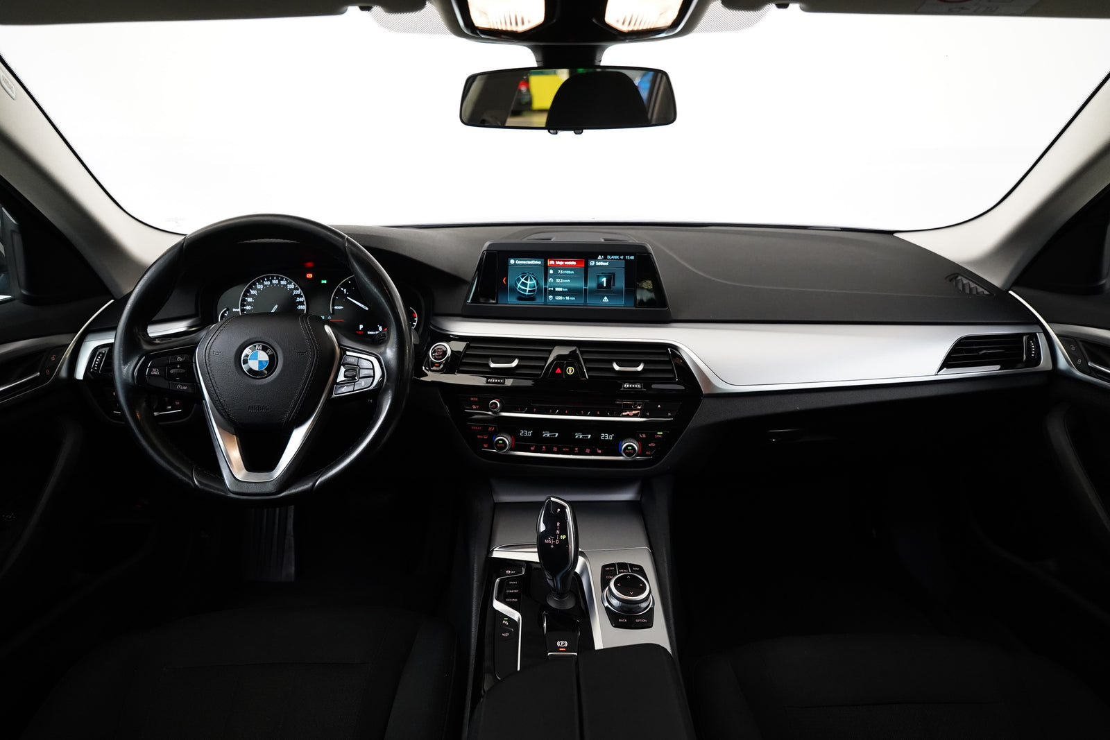 BMW 5 Series 520d xDrive 140 kW – foto 5