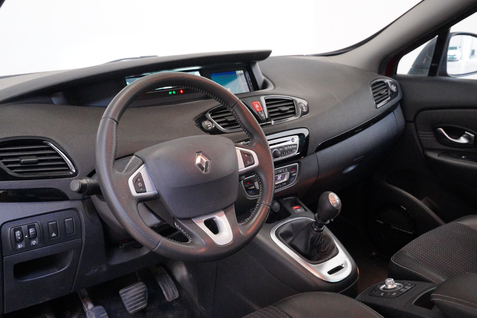 Renault Scénic 1.9 dCi 96Kw Bose Edition – foto 5
