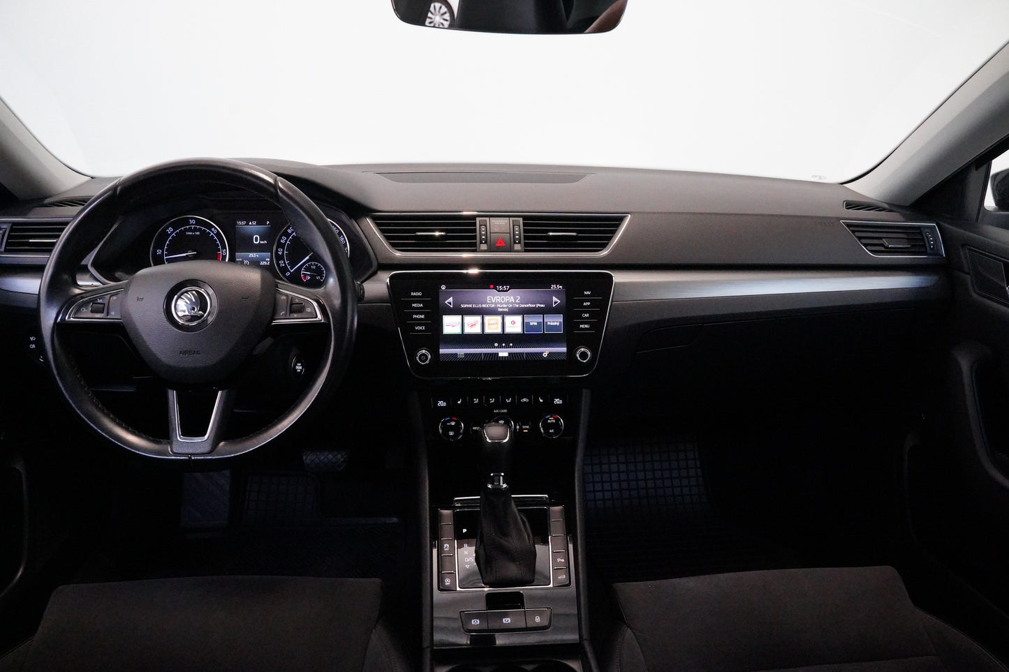 Škoda Superb 2.0 TDI 140 kW DSG Style Plus