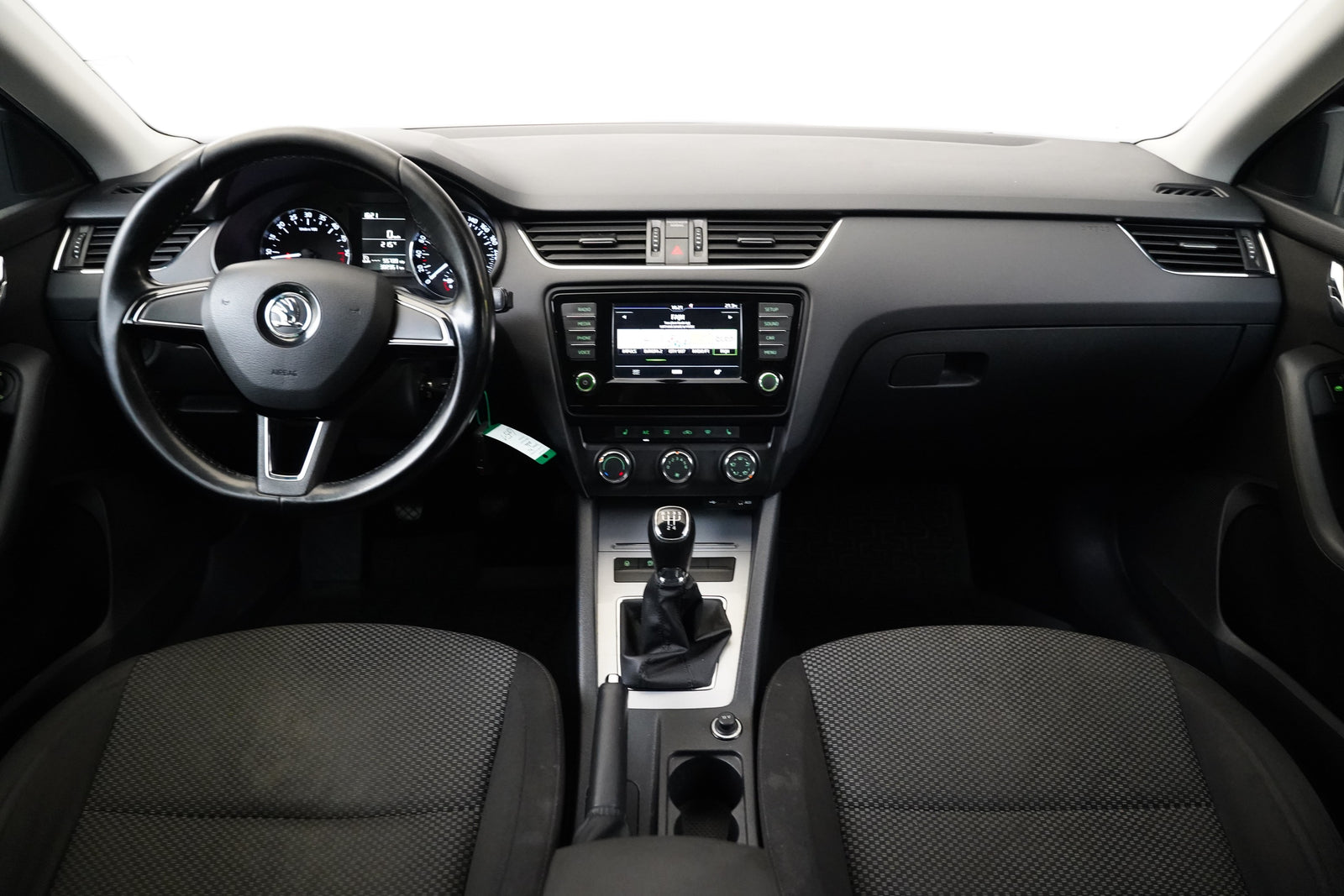 Škoda Octavia 1.6 TDI 81 kW Ambition – foto 5