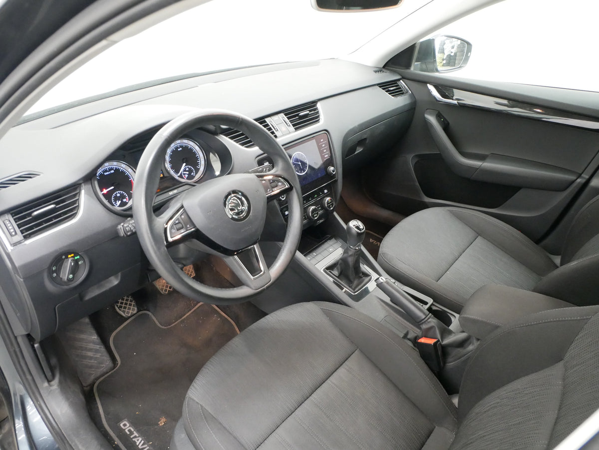 Škoda Octavia 1.6TDi 85kW MT5 Style+ – foto 5