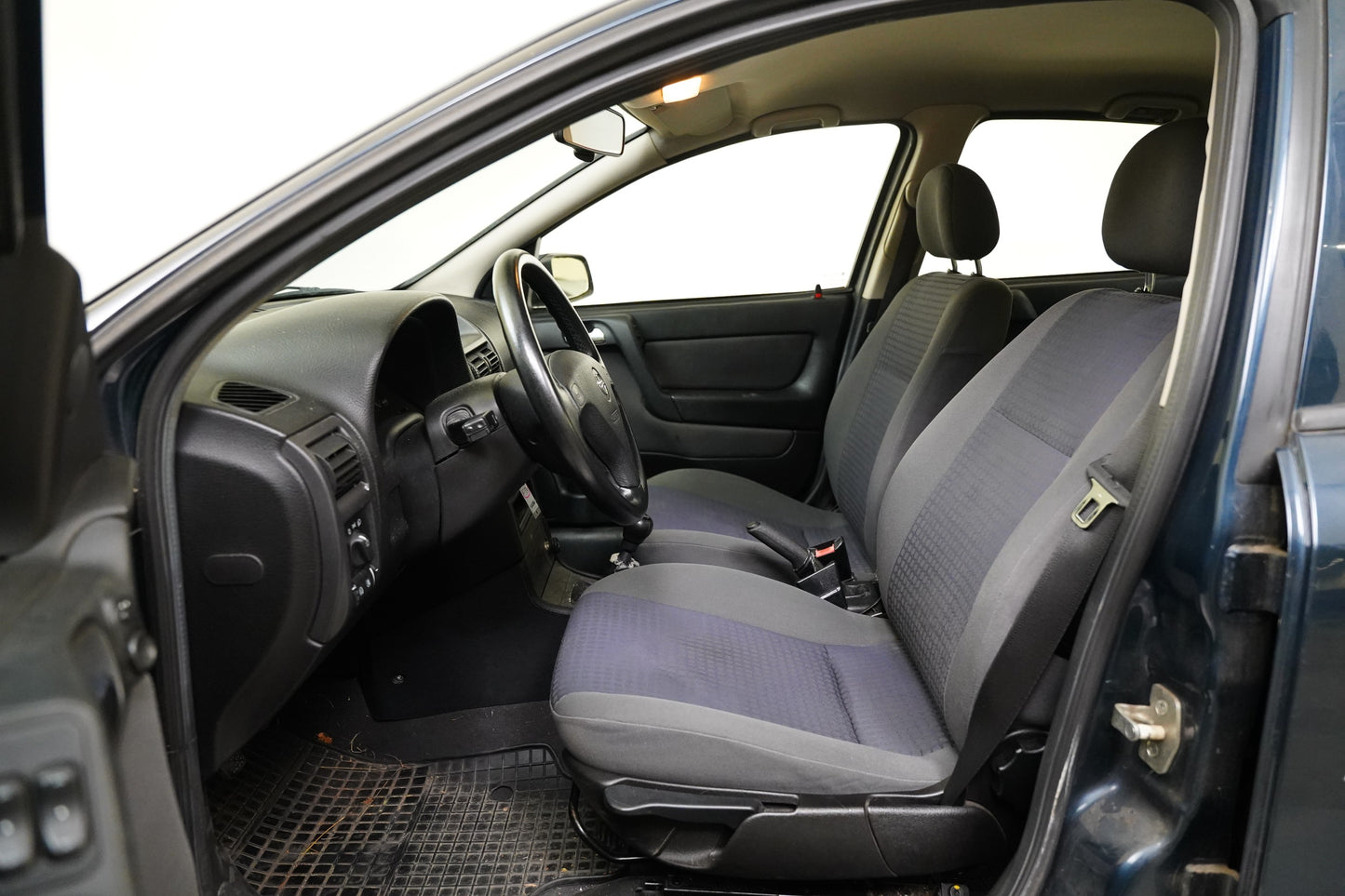 Opel Astra 1.6 i 74 kW