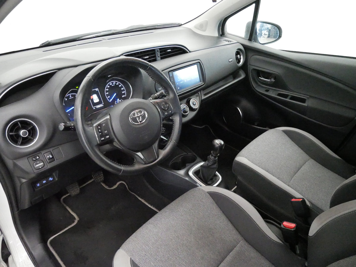Toyota Yaris 1.5 VVTi MT 20Y – foto 5