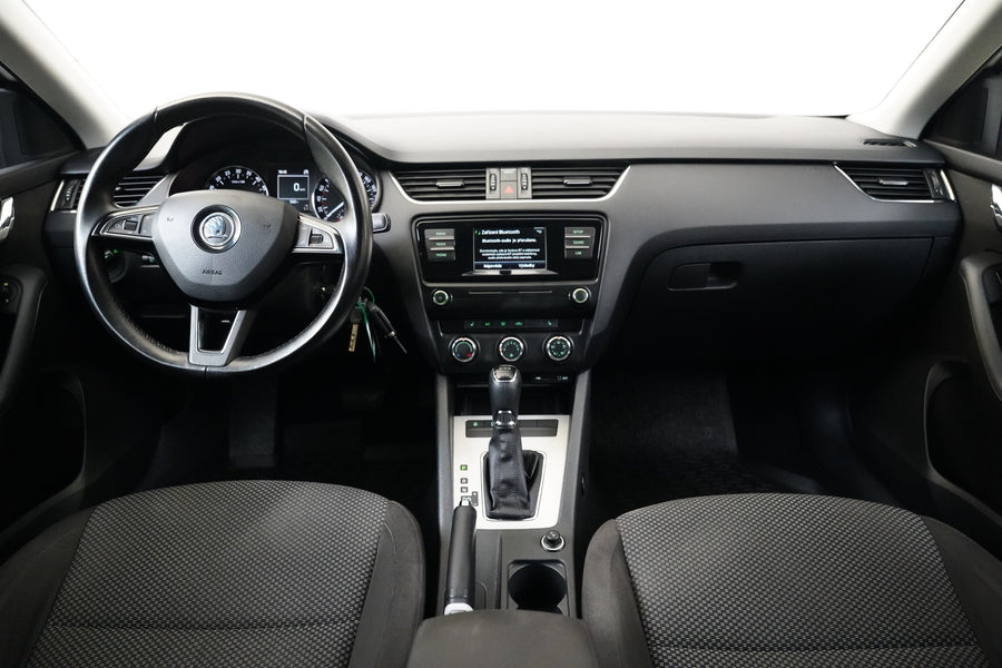 Škoda Octavia 1.6 TDI 81kW DSG Ambition Plus – foto 5