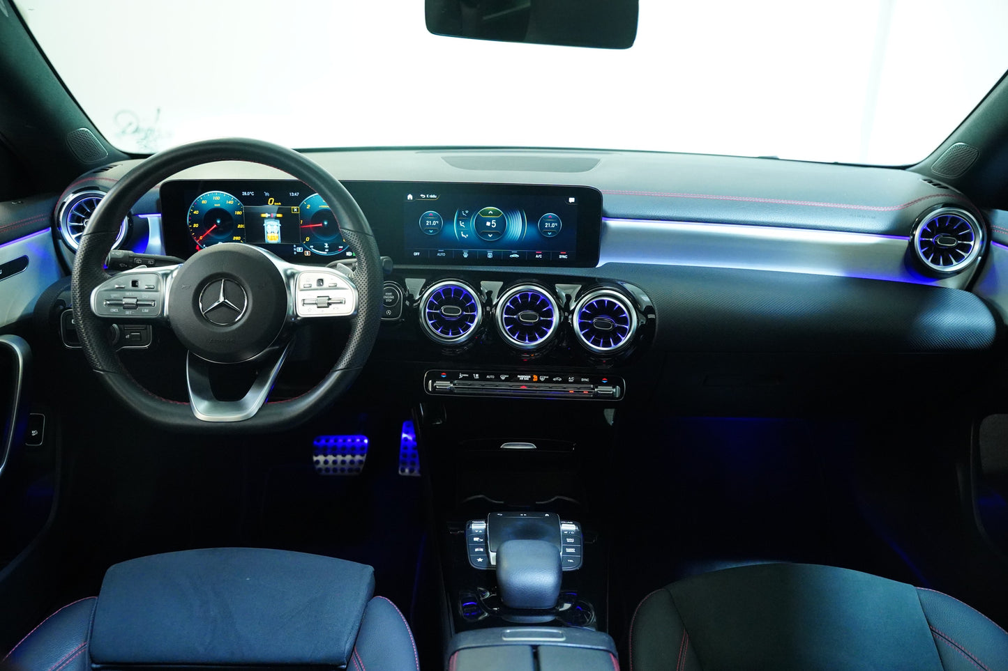 Mercedes-Benz CLA 200d AMG-LINE 110 kw