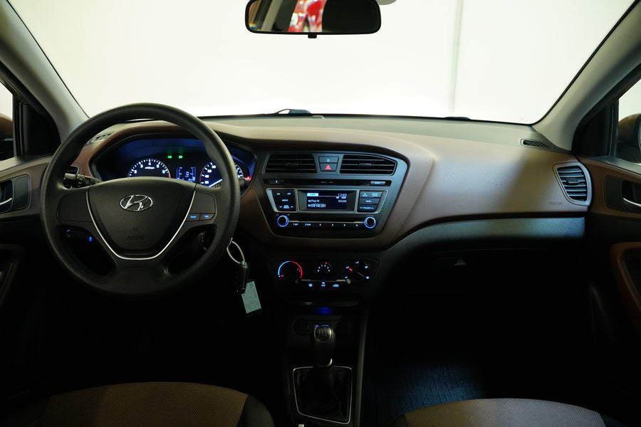Hyundai i20 1.2i 55 kW – foto 5