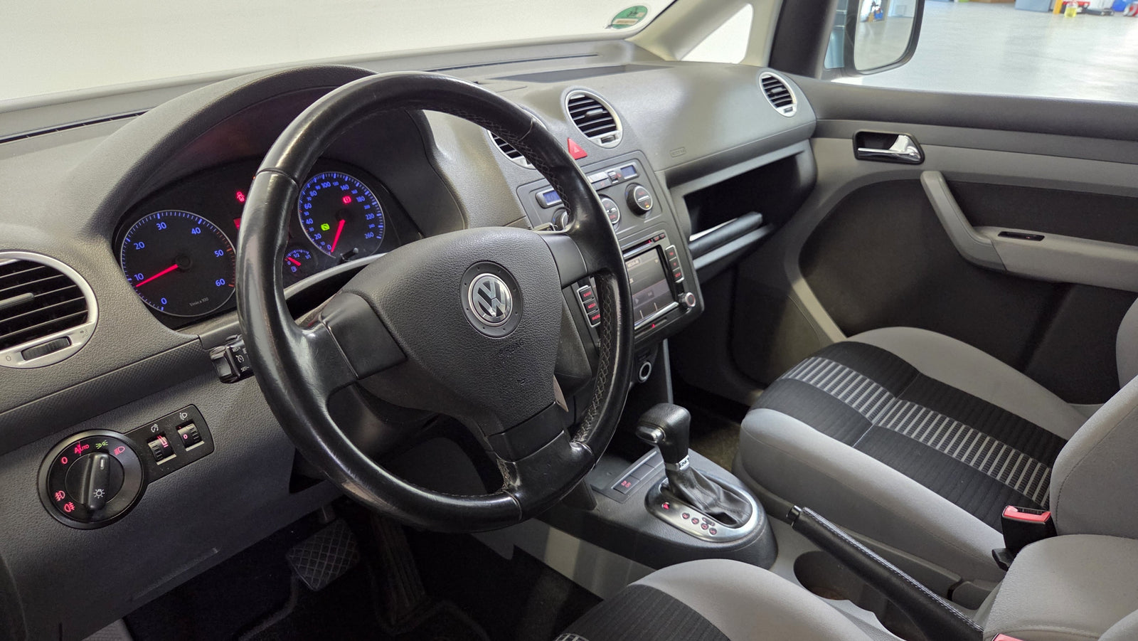 Volkswagen Caddy 1.9 TDI 77 kW DSG Style – foto 5