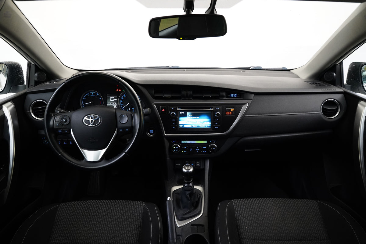 Toyota Auris 1.6i 97 kW Valvematic