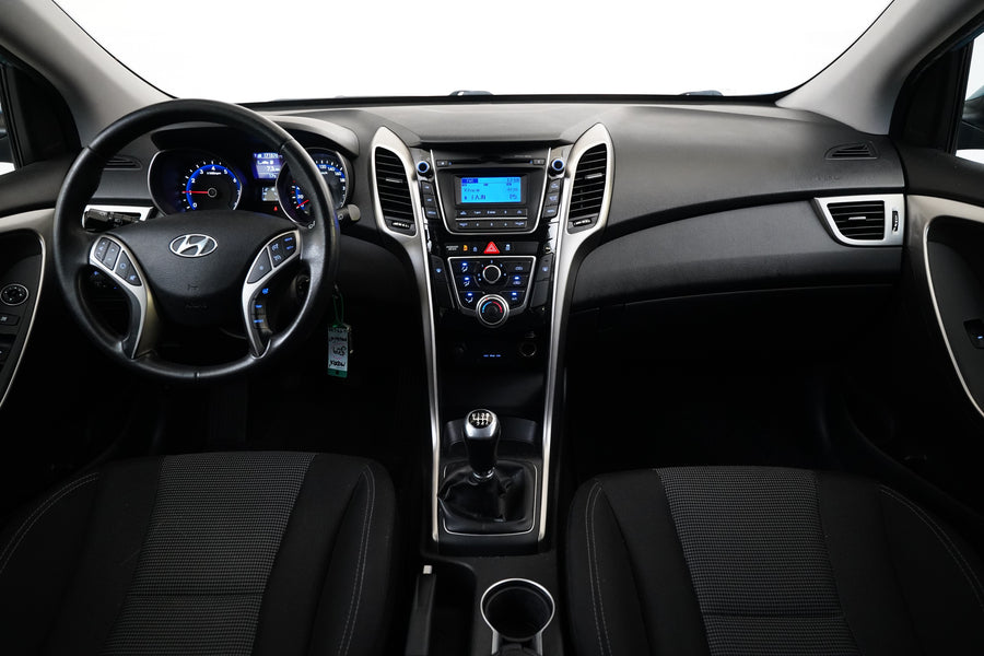 Hyundai i30 1.6 CVVT 88 kW – foto 5