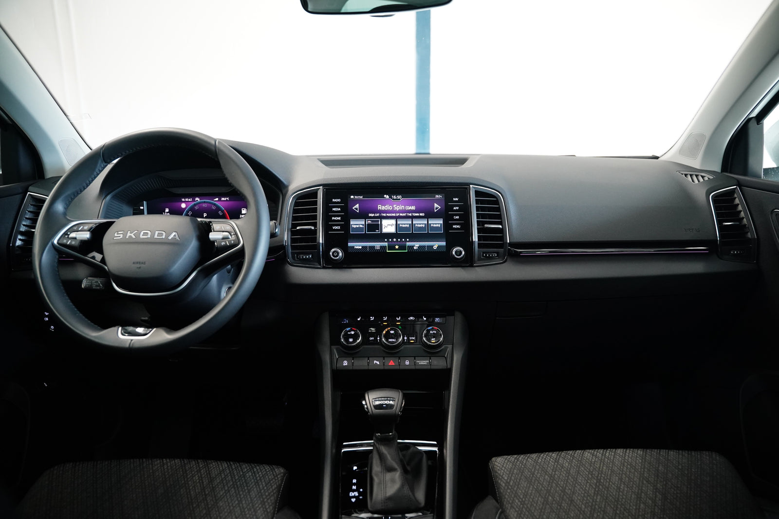 Škoda Karoq 1.5 TSI 110 kW Top Selection – foto 5