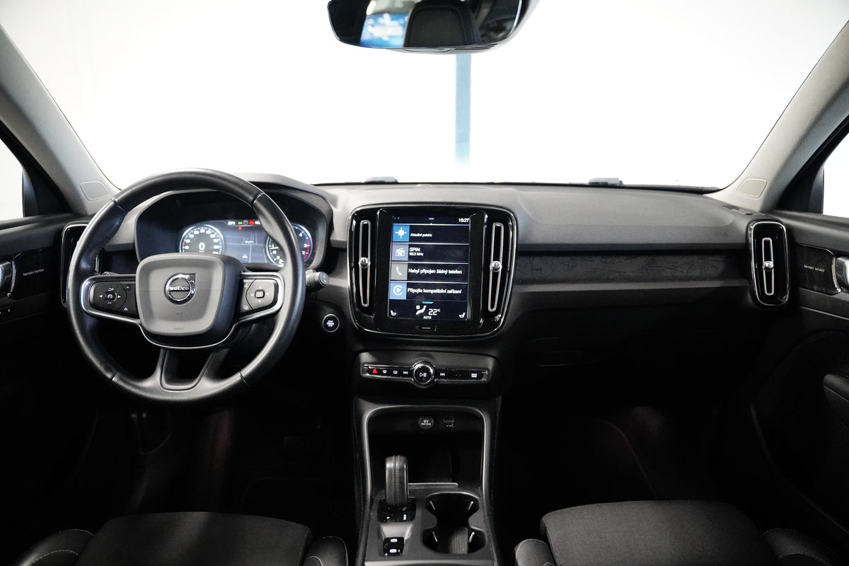 Volvo XC40 D3 110 kW Momentum – foto 5