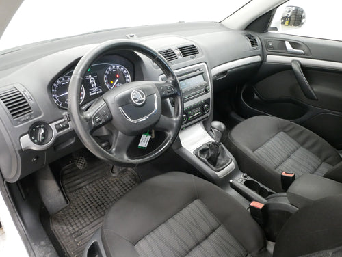 Škoda Octavia 1,6 TDi 77kW  ČR – foto 5
