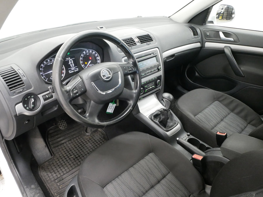 Škoda Octavia 1,6 TDi 77kW  ČR – foto 5